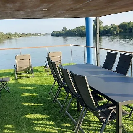 Hausboot-wiesbaden-riverboat-rhein-main Ferienloft Hotel na wodzie